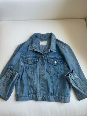 ASOS Cropped Denim Jacket Women’s Size 8 US // 12 UK